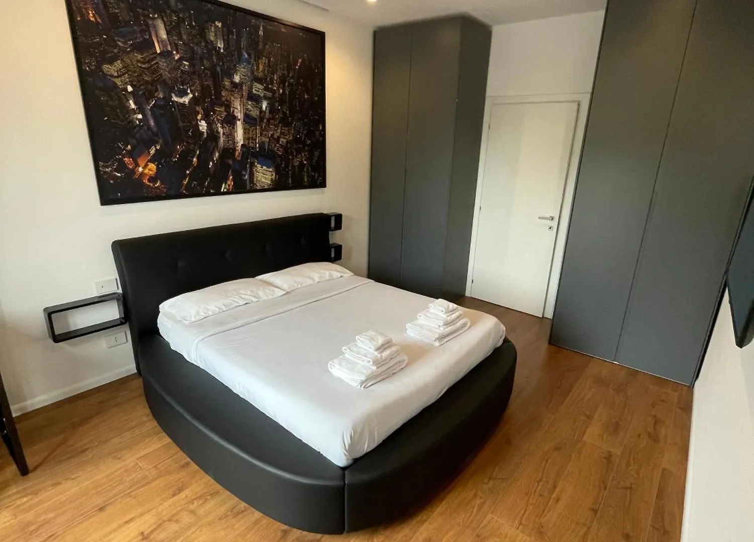 Savoia Luxury Apartment Milan